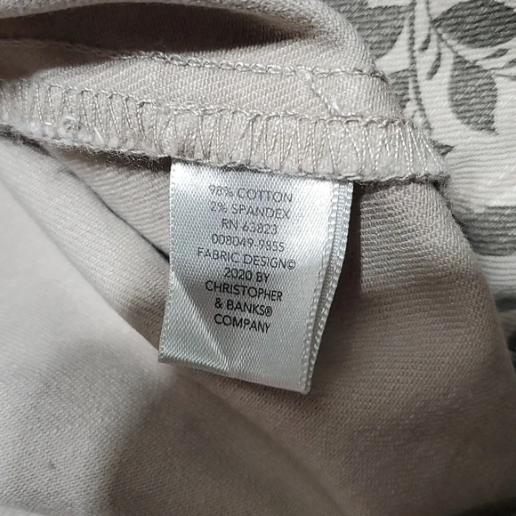 Christopher & Banks Beige Leaf Print Denim Pencil Skirt Size 8 & 4 New With Tags - Picture 2 of 3